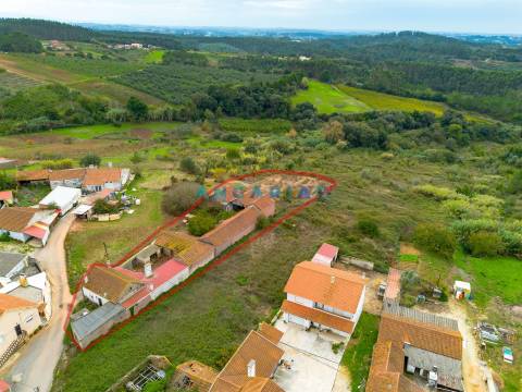 ANG1497 - Moradia para Venda em Turquel, Alcobaça