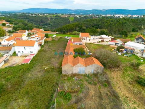 ANG1497 - Moradia para Venda em Turquel, Alcobaça