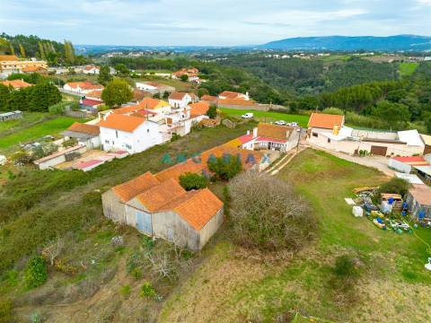 ANG1497 - Moradia para Venda em Turquel, Alcobaça