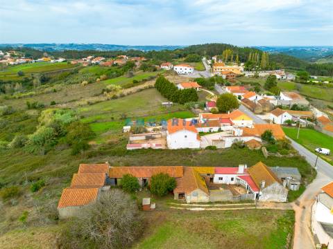 ANG1497 - Moradia para Venda em Turquel, Alcobaça