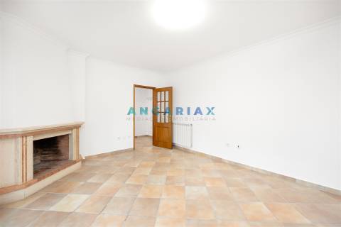 ANG1504 - Moradia T3 para venda em Marinha Grande