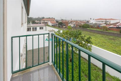 ANG1504 - Moradia T3 para venda em Marinha Grande