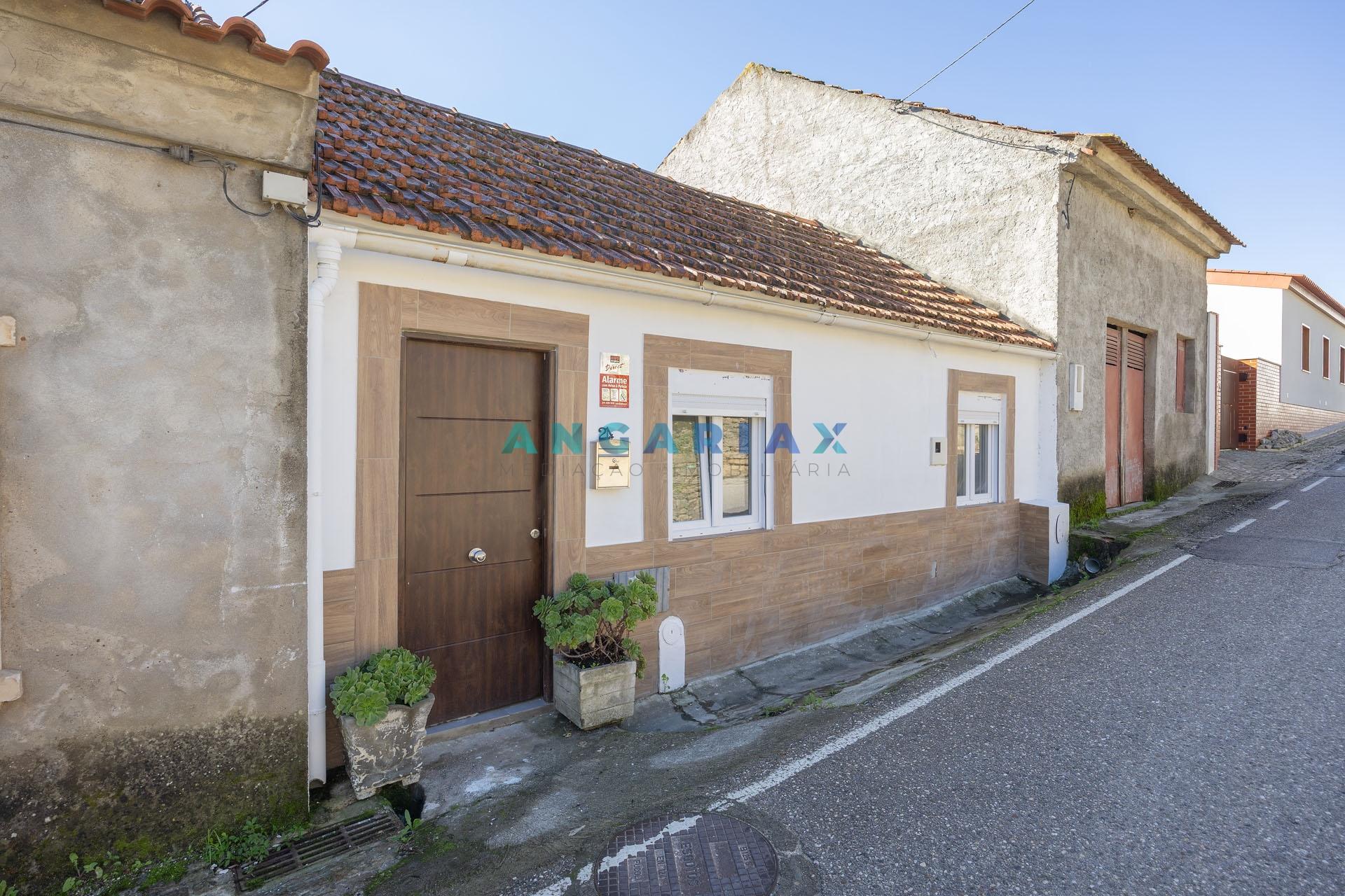 ANG1508 - Moradia T1 + 1 para Venda em Coz, Alcobaça