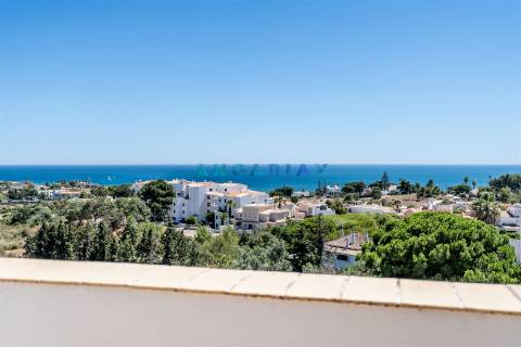 ANG1510 - Penthouse Duplex para Venda na Praia do Vau, Portimão