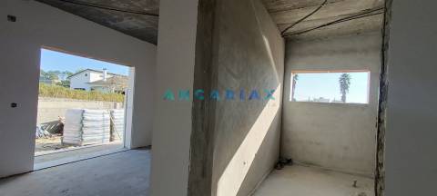 ANG1511 - Moradia T3 para Venda em Leiria