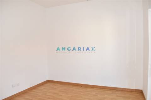 ANG1512 - Apartamento T3 para Arrendamento em Leiria