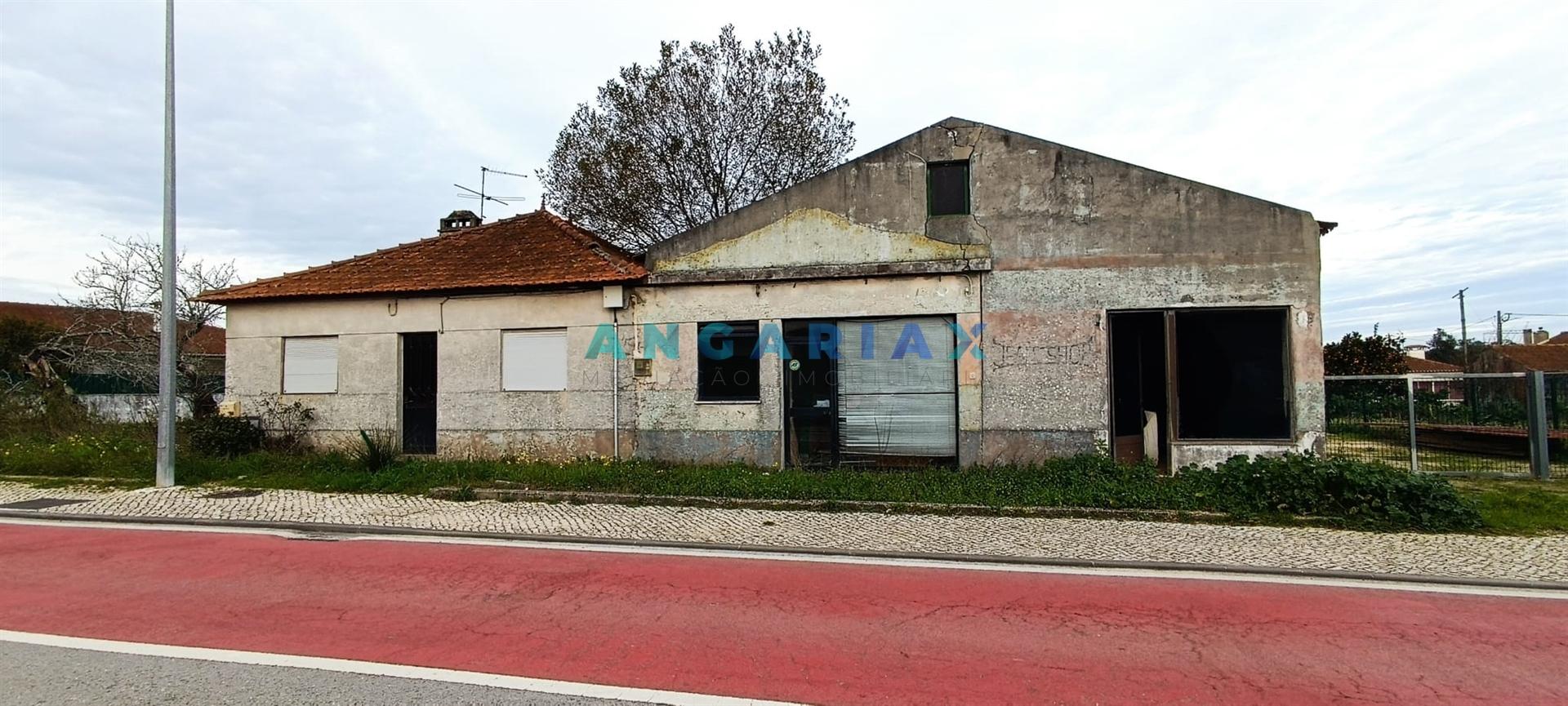 ANG1519 - Moradia T3 para Venda em Bajouca, Leiria