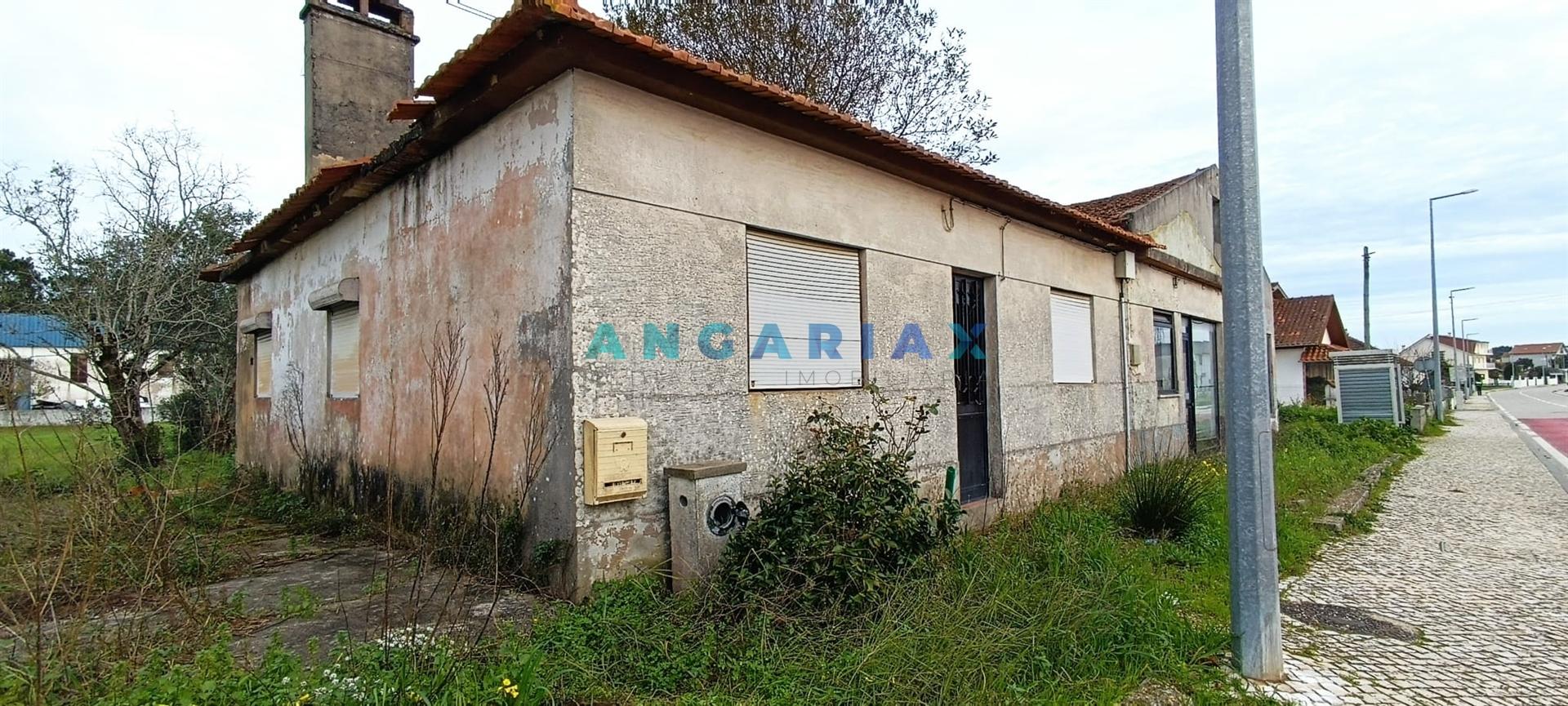 ANG1519 - Moradia T3 para Venda em Bajouca, Leiria