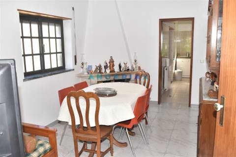 ANG1520 - Moradia T8 para Venda em Figueiró dos Vinhos