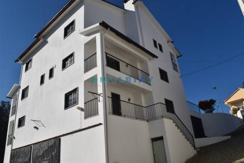 ANG1520 - Moradia T8 para Venda em Figueiró dos Vinhos