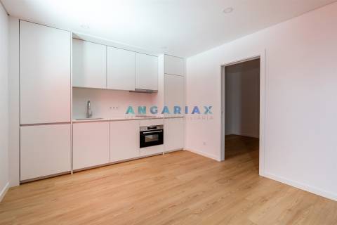 ANG1525 - Apartamento T1 para Arrendamento em Leiria