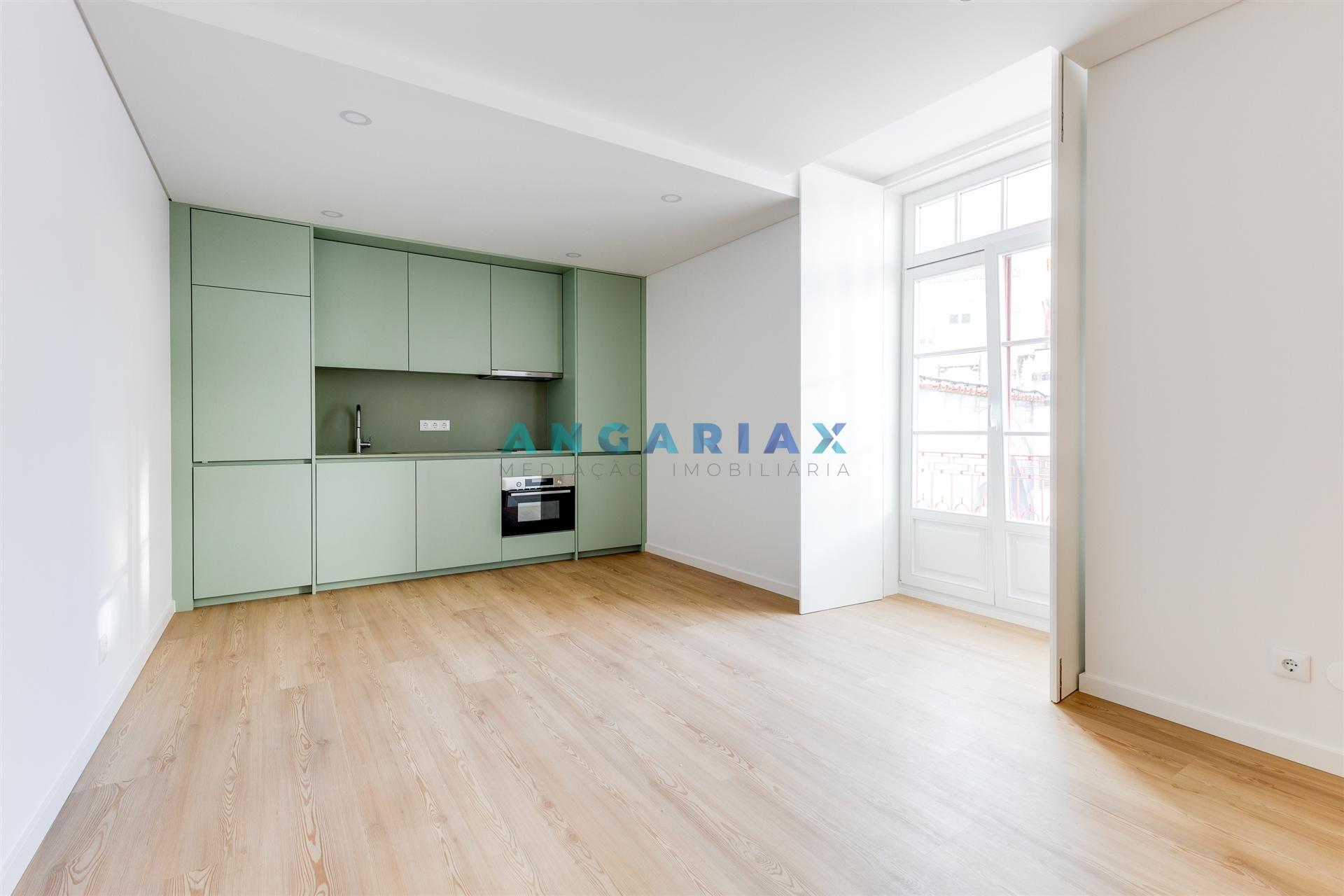 ANG1526 - Apartamento T1 para Arrendamento em Leiria