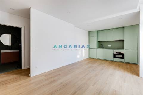 ANG1526 - Apartamento T1 para Arrendamento em Leiria