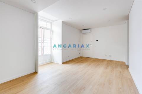 ANG1526 - Apartamento T1 para Arrendamento em Leiria