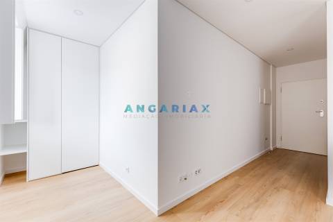 ANG1527 - Apartamento T1 para Arrendamento em Leiria