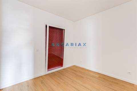 ANG1527 - Apartamento T1 para Arrendamento em Leiria