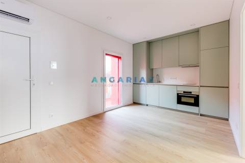 ANG1528 - Apartamento T1 para Arrendamento em Leiria