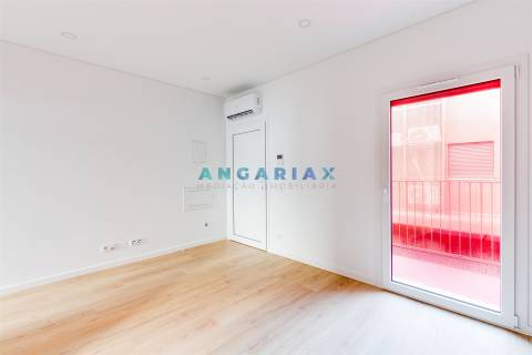 ANG1528 - Apartamento T1 para Arrendamento em Leiria