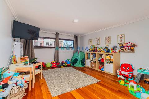 ANG1529 - Apartamento T3 para Venda em Setúbal