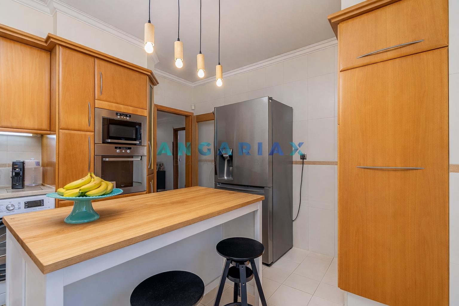 ANG1529 - Apartamento T3 para Venda em Setúbal