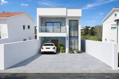 ANG1537 - Terreno para Venda em Maceira, Leiria