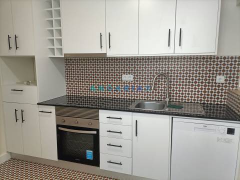 ANG1547 - Apartamento T3 para Arrendamento em Leiria