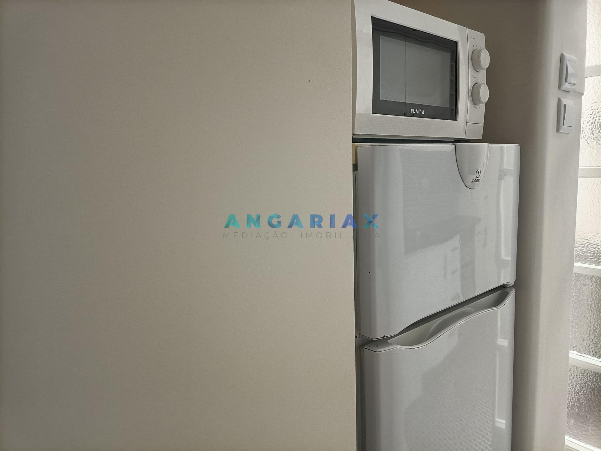 ANG1547 - Apartamento T3 para Arrendamento em Leiria