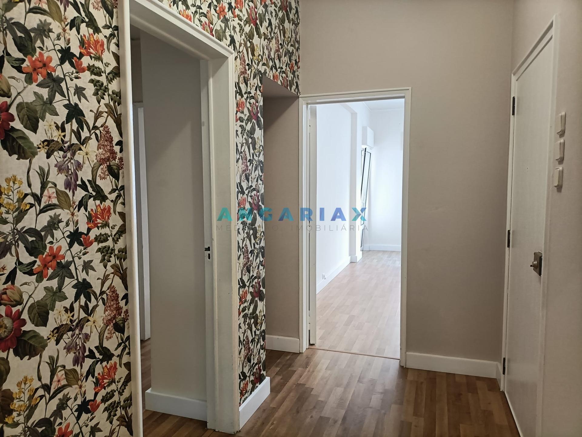 ANG1547 - Apartamento T3 para Arrendamento em Leiria