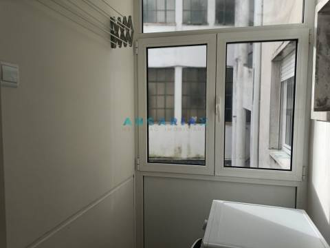 ANG1547 - Apartamento T3 para Arrendamento em Leiria