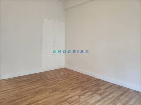 ANG1547 - Apartamento T3 para Arrendamento em Leiria