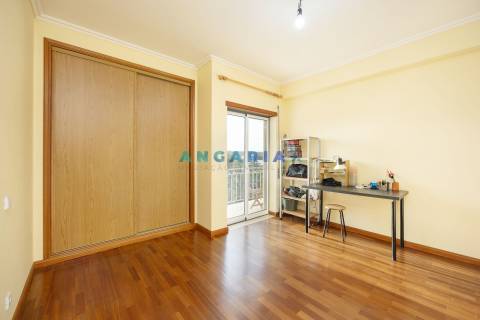 ANG1546 - Apartamento T3 para Venda em Leiria