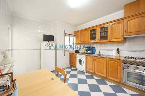 ANG1546 - Apartamento T3 para Venda em Leiria
