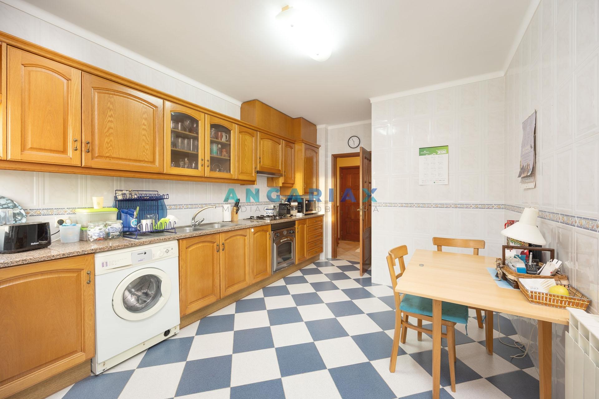 ANG1546 - Apartamento T3 para Venda em Leiria