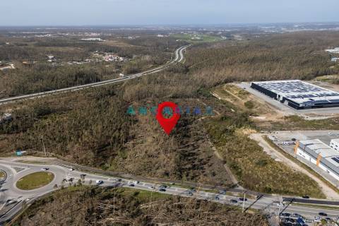 ANG1550 - Terreno Industrial de 40.745m2 para Venda em Leiria