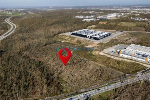 ANG1550 - Terreno Industrial de 40.745m2 para Venda em Leiria