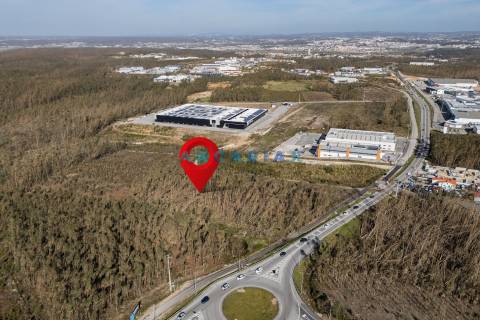 ANG1550 - Terreno Industrial de 40.745m2 para Venda em Leiria