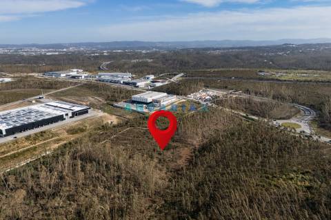 ANG1550 - Terreno Industrial de 40.745m2 para Venda em Leiria