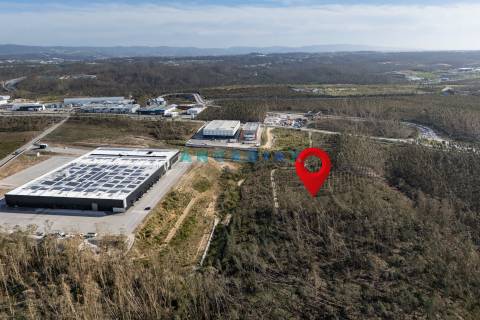 ANG1550 - Terreno Industrial de 40.745m2 para Venda em Leiria