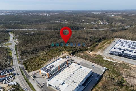 ANG1550 - Terreno Industrial de 40.745m2 para Venda em Leiria