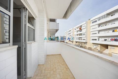 ANG1552 - Apartamento T3 para Venda em Leiria