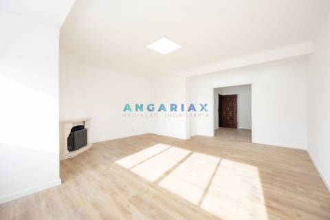 ANG1552 - Apartamento T3 para Venda em Leiria