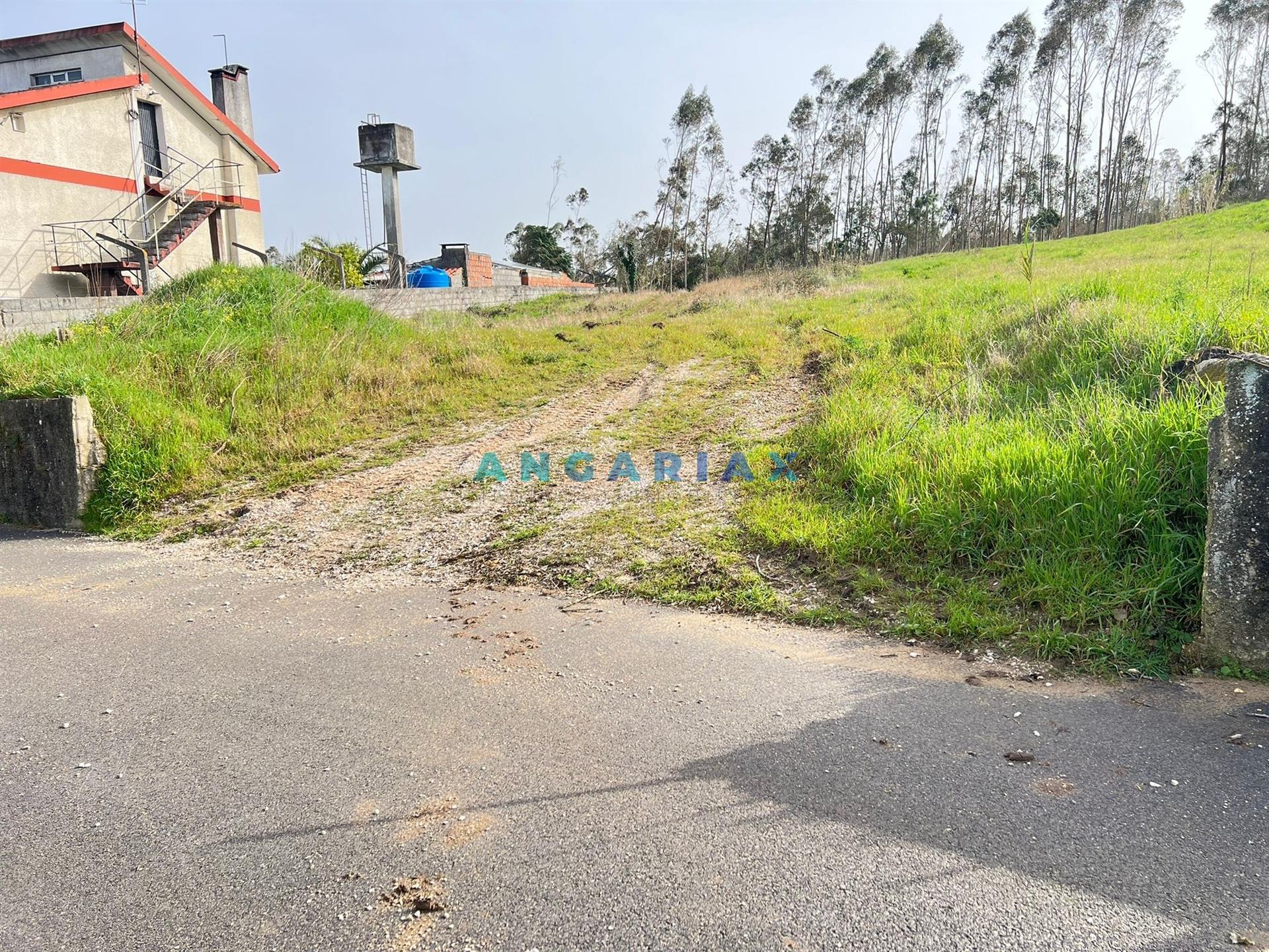 ANG1554 - Terreno para Venda em Leiria