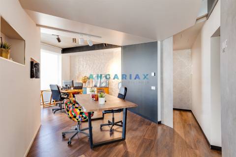 ANG1557 - Loja para Venda em Marinha Grande