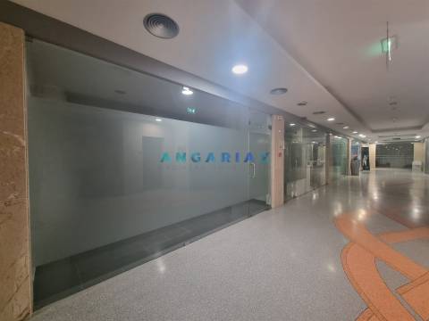 ANG1561 - Loja para Arrendamento em Beira-Rio, Leiria