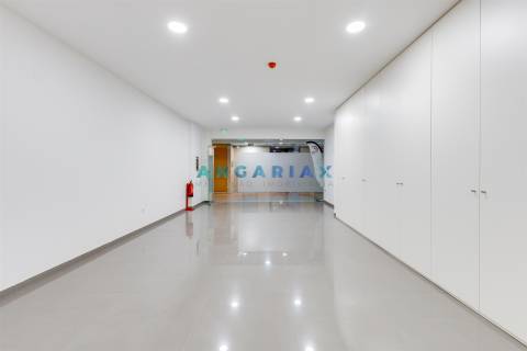 ANG1561 - Loja para Arrendamento em Beira-Rio, Leiria