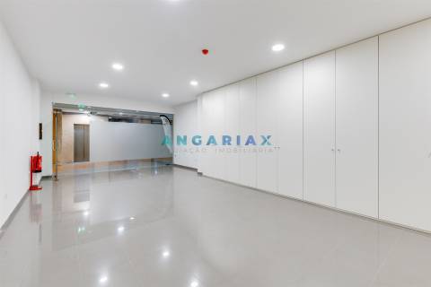 ANG1561 - Loja para Arrendamento em Beira-Rio, Leiria