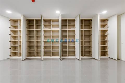 ANG1561 - Loja para Arrendamento em Beira-Rio, Leiria