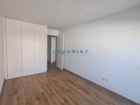 ANG1562 - Apartamento T1+1 para Arrendamento em Leiria