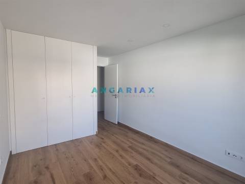 ANG1562 - Apartamento T1+1 para Arrendamento em Leiria