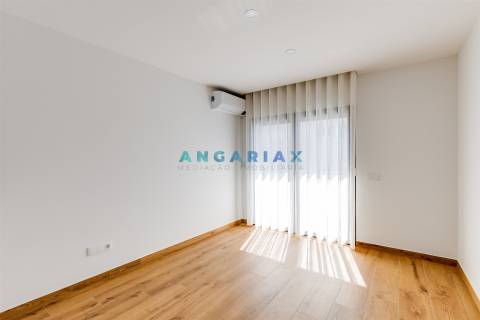 ANG1562 - Apartamento T1+1 para Arrendamento em Leiria